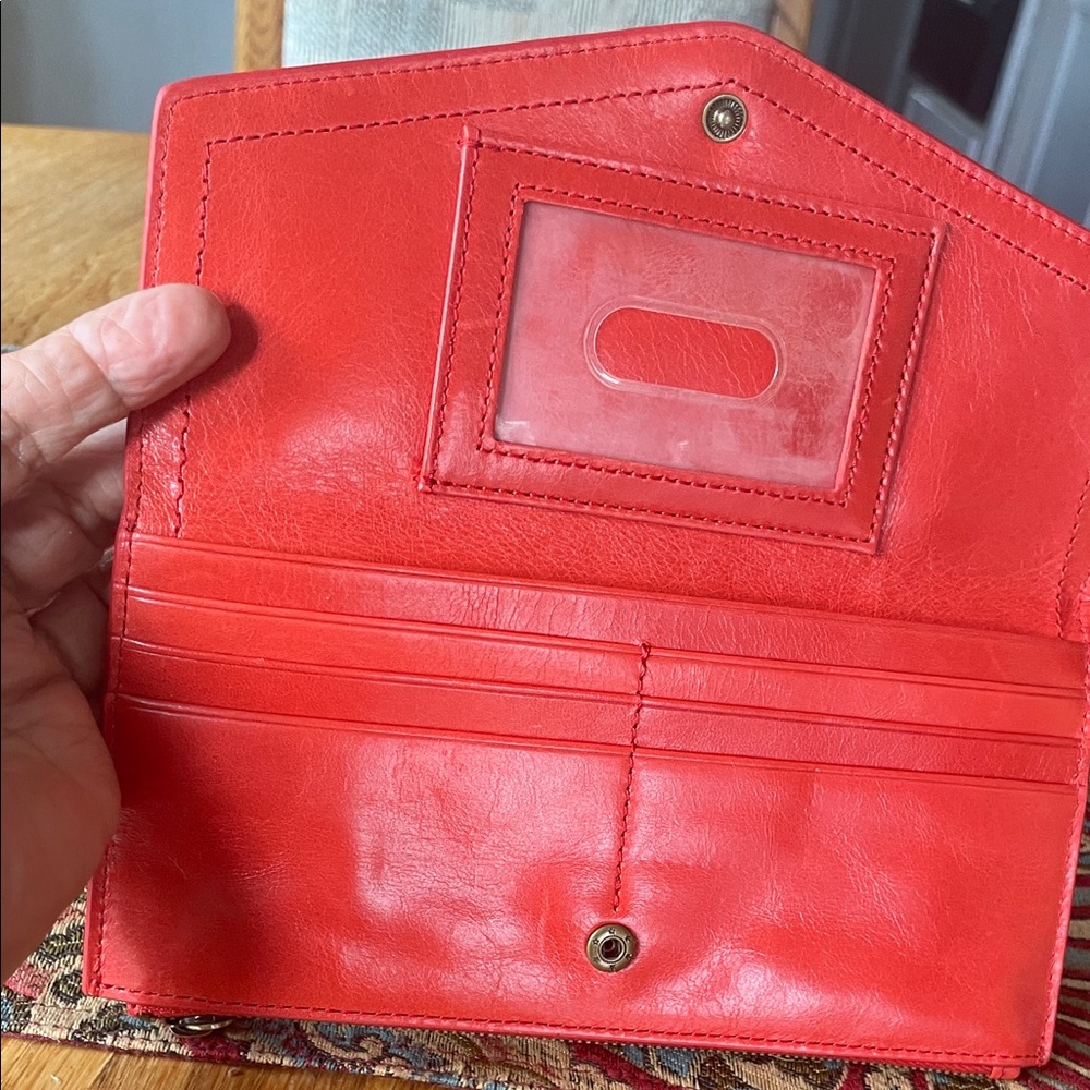 Women's Hobo Redish/orange Leather Envelope Wallet Clutch NWOT - Picture 3 of 6